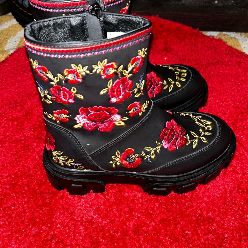 Farm Rio Boots - Picture 2 of 7